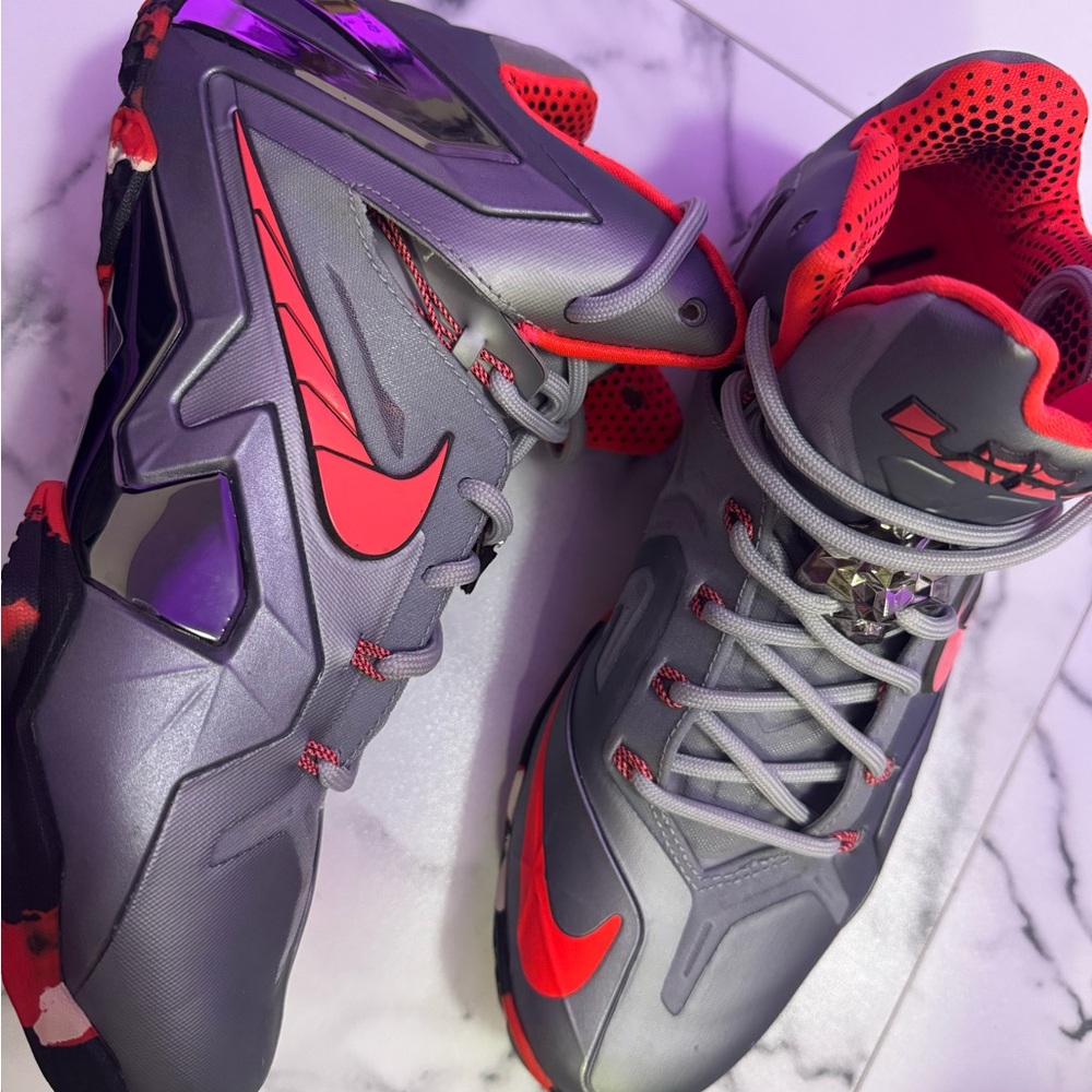 Lebron 11 Elite Nike Sneakers Men’s Size 7.5 Sneakers